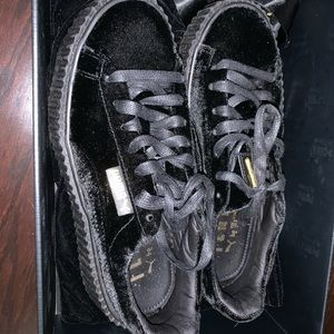 Black velvet Fenty Creeper